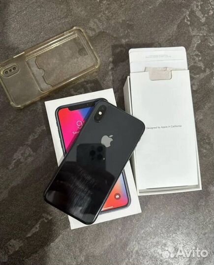 iPhone X, 64 ГБ