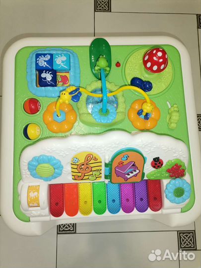 Развивающий столик hicco