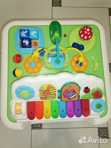 Развивающий столик hicco