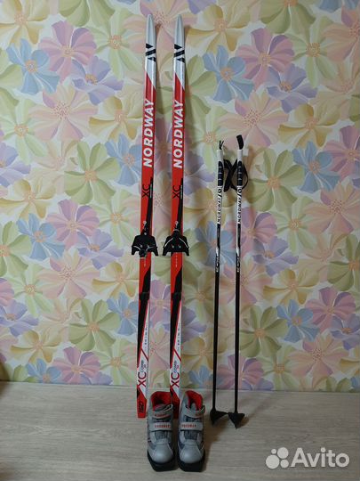 Лыжи беговые nordway 150 + ботинки 33 + палки 105