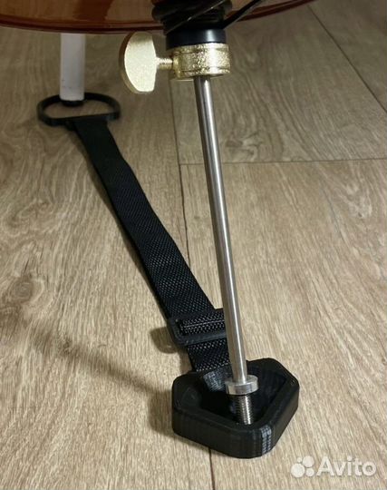 Упор для шпиля виолончели