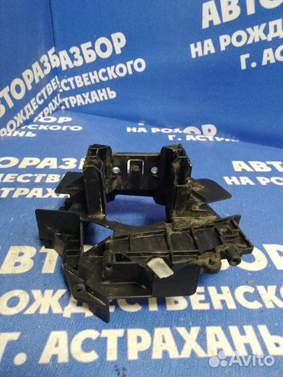 Крепление подрулевых переключателей. Ford Transit