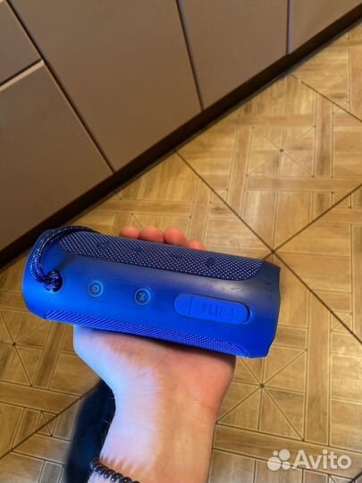 Колонка JBL Flip 4. Остался синий цвет в наличии