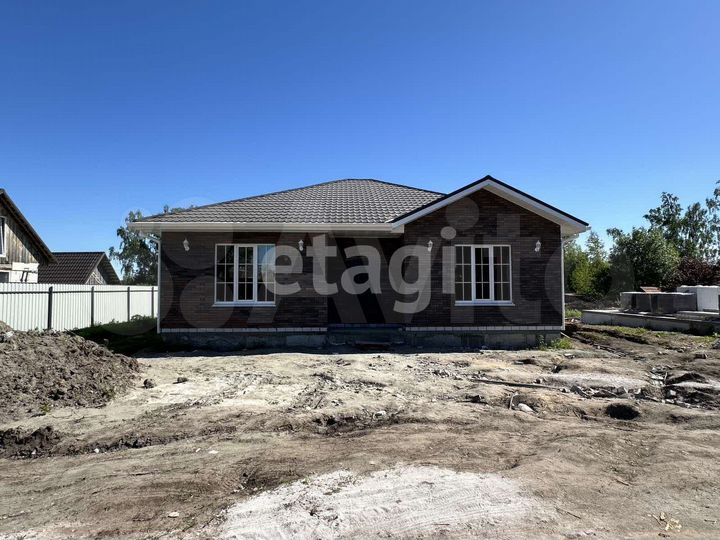 Дом 115 м² на участке 6,1 сот.