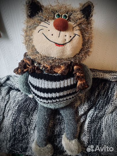 Интерьерная игрушка вязаная