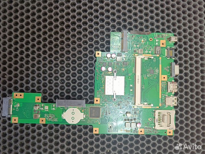 Материнская плата Asus X553MA