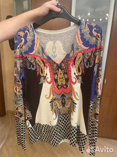 Продаю свитер Этро