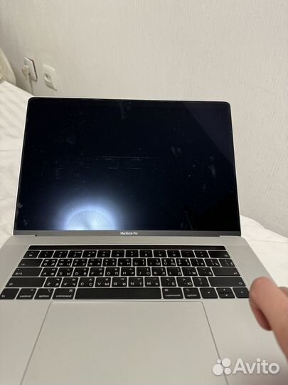 Apple macbook pro 15 2019 Core i7 250 GB Silver