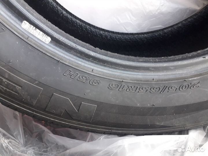 Nexen Classe Premiere 672 205/65 R16 95H