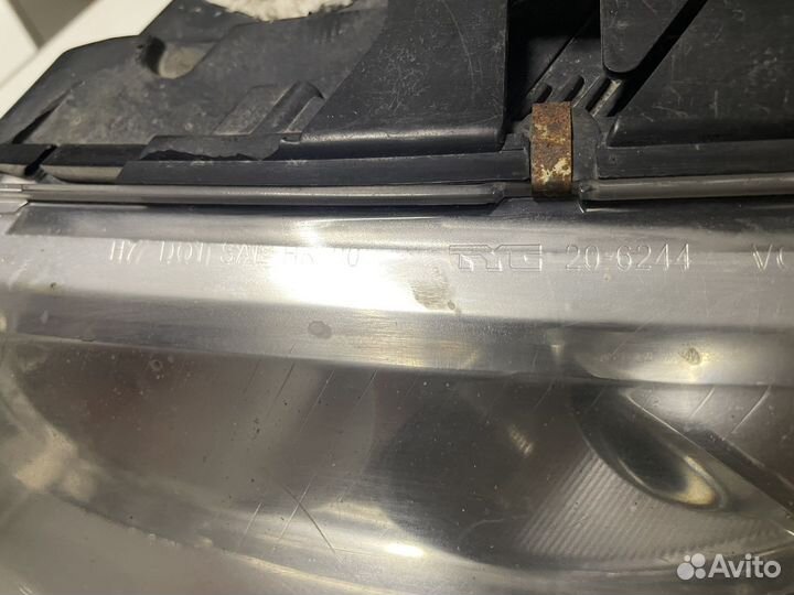 Фара левая Volkswagen Passat B5+ 2000-2005