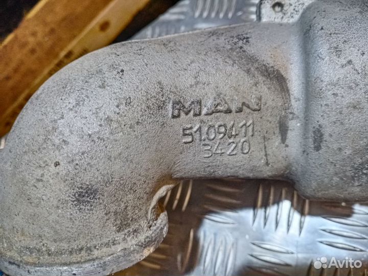 Патрубок охлаждения volvo D13А/ Renault Magnum DXI