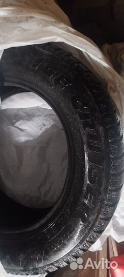 Bridgestone Ice Cruiser 7000 19.5/65 R15