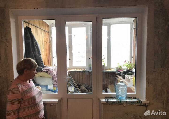 Выход на балкон Т-образный