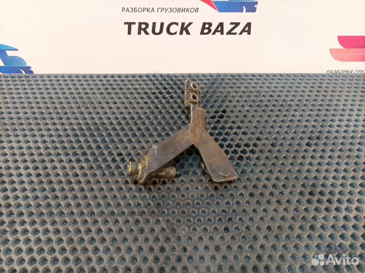 1540168 Кронштейн масляного щупа Scania 5-series