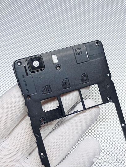 Doogee X5 Pro. Прижимная пластина. Оригинал