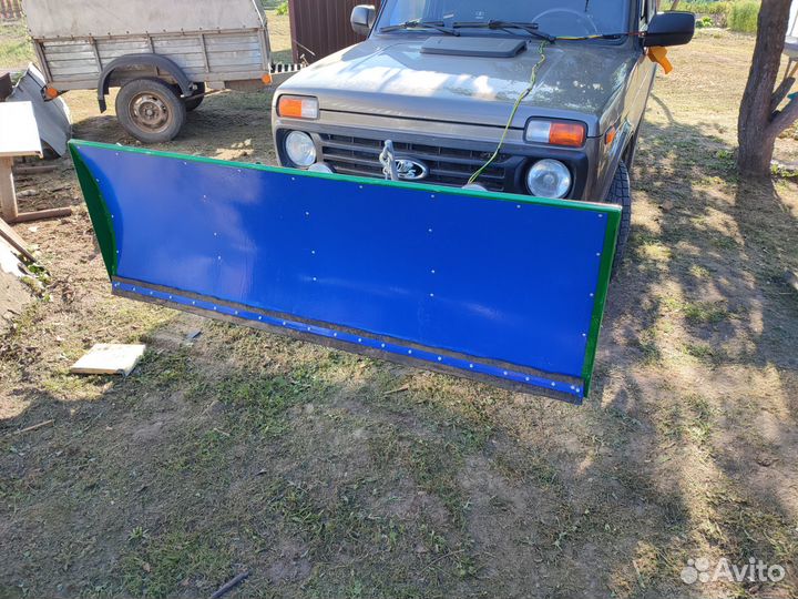 Отвал для снега на Ниву с лебедкой