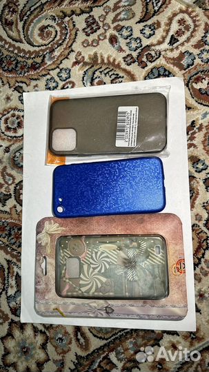 Чехлы на телефон