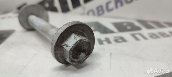 Болт регулировочный Audi A7 4G CGW 12.03.2012