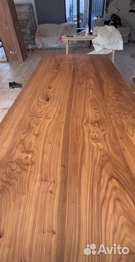 Стол обеденный из массива