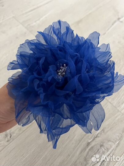 Брошь цветок из ткани