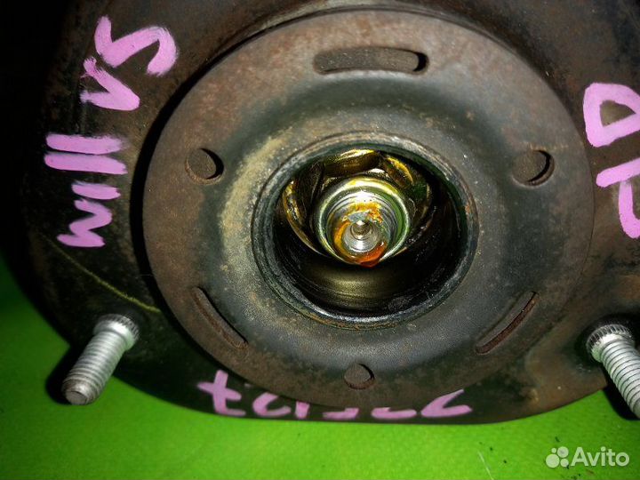 Стойка toyota will VS ZZE127 1zzfe 2001 Перед. Прав