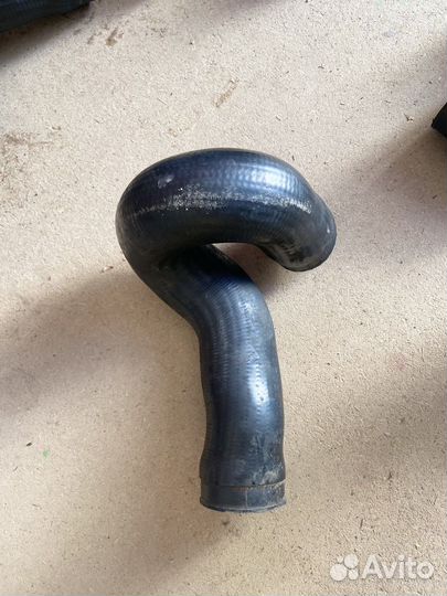 Патрубки интеркулера Volkswagen Passat AKN