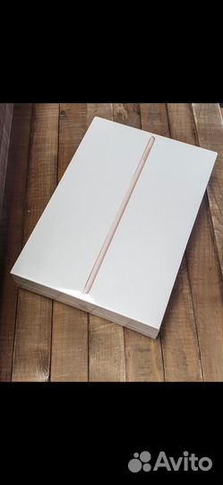 Планшет Apple iPad 2020 128gb золотистый