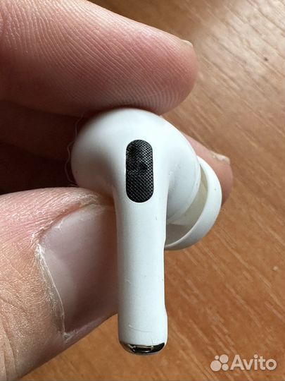 Airpods pro 1 правый наушник