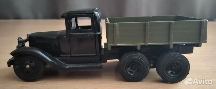 Модель автомобиля Газ-ааа, 1:43, СССР