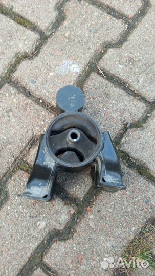 Опора двигателя задняя KIA Ceed 2009 до рест