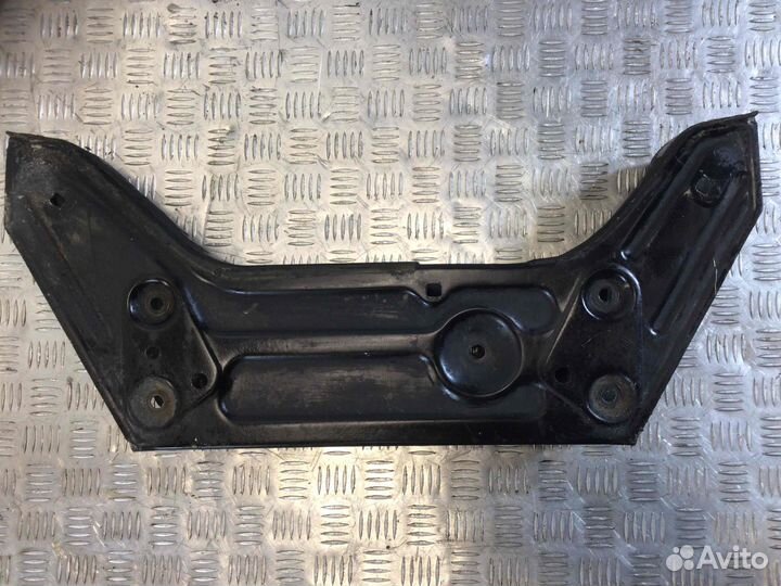 Балка подвески передняя (подрамник) seat Ibiza 6Q0