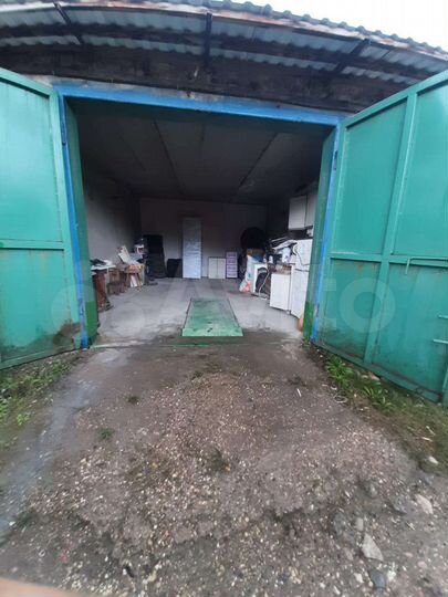 Гараж, > 30 м²