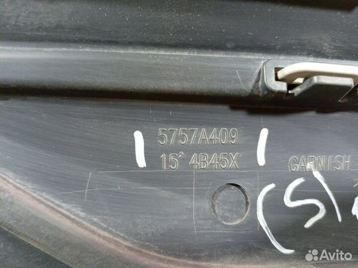 Накладка двери задней левой Mitsubishi Outlander