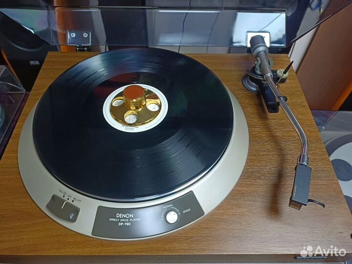 Виниловый проигрыватель Denon DP-790W
