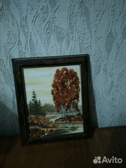 Картины из янтаря