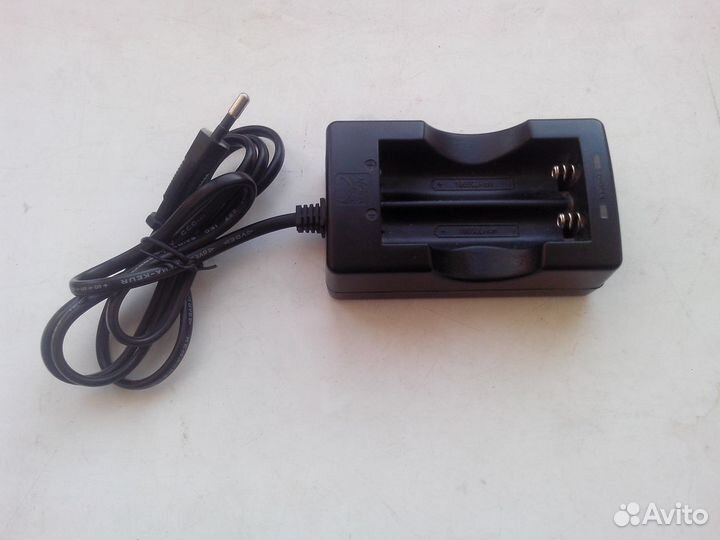 Зарядное устройство heseny HXY-18650-2А