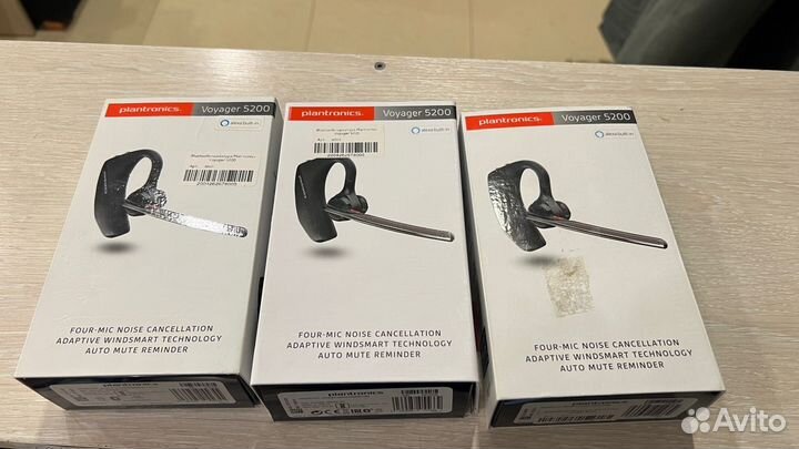 Bluetooth - гарнитура Plantronics Voyager 5200