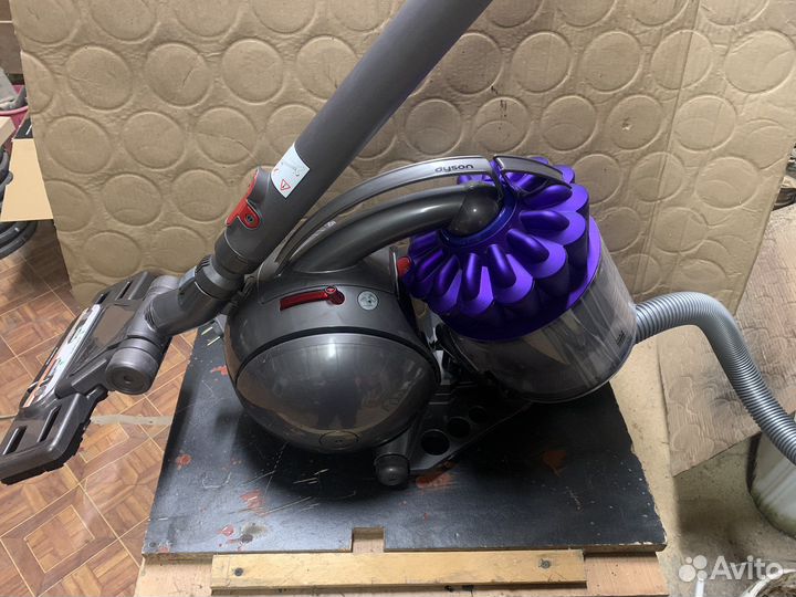 Пылесос Dyson dc41c