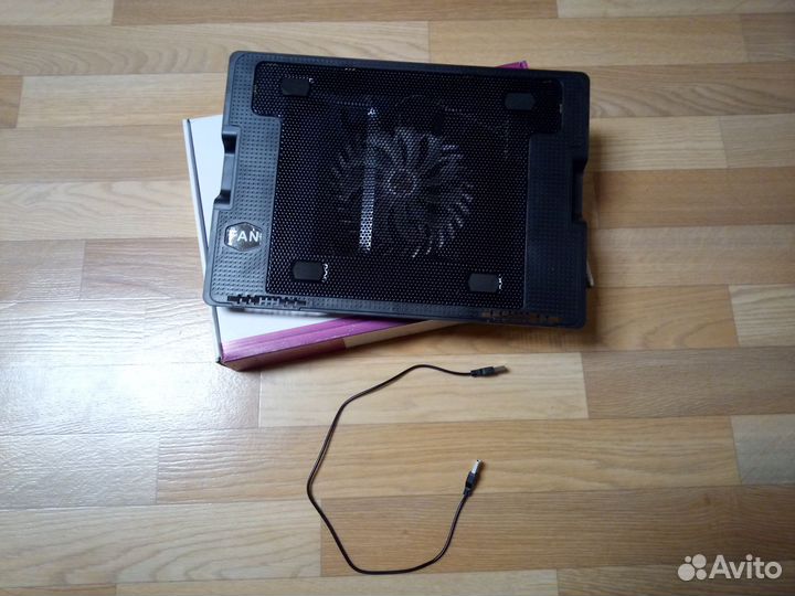 Подставка с охлаждением для ноутбука