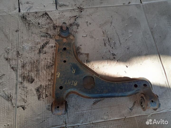 Рычаг передний правый Опель Вектра Б,Зафира А,Б