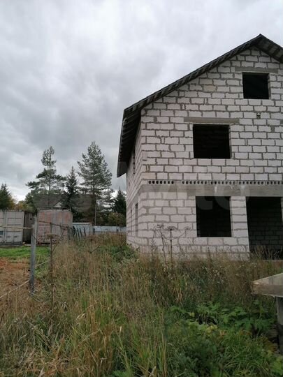 Дом 220 м² на участке 9,3 сот.