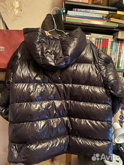 Пуховик Moncler женский L