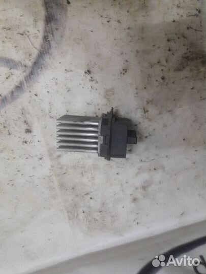 Резистор отопителя Citroen C5