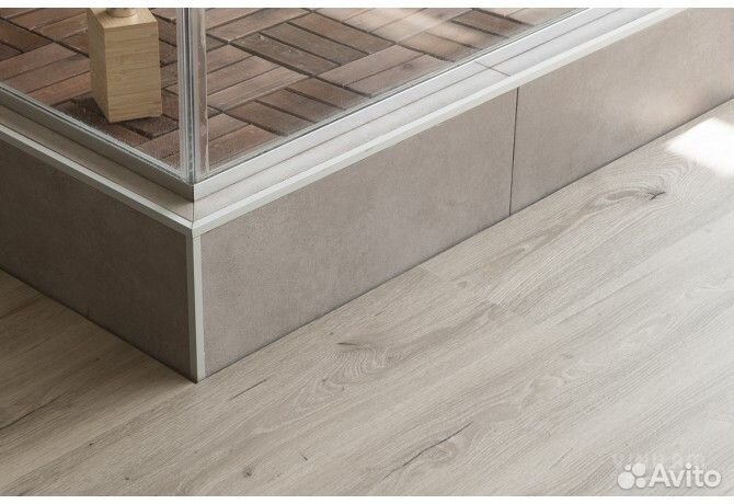 Кварцвиниловая плитка CronaFloor