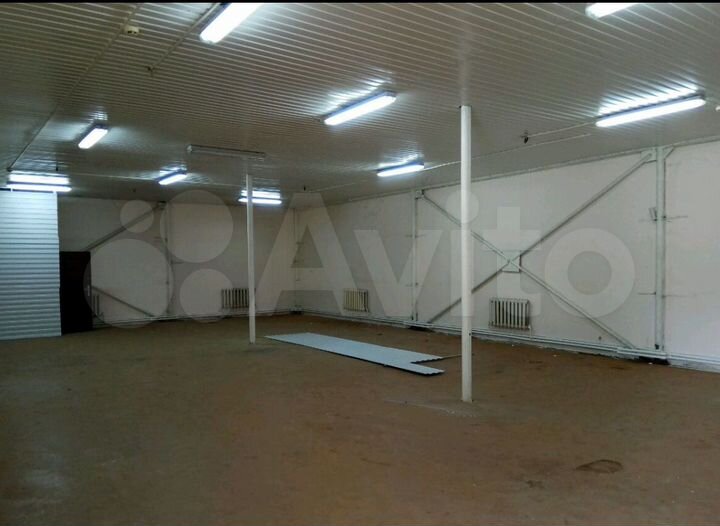 Автомойка и Помещение свободного назначения 269 м²
