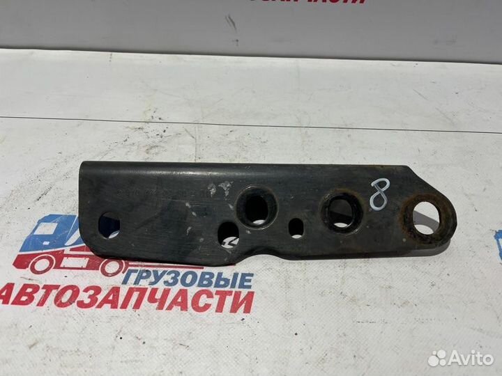 Кронштейн кабины передний левый Mercedes-Benz