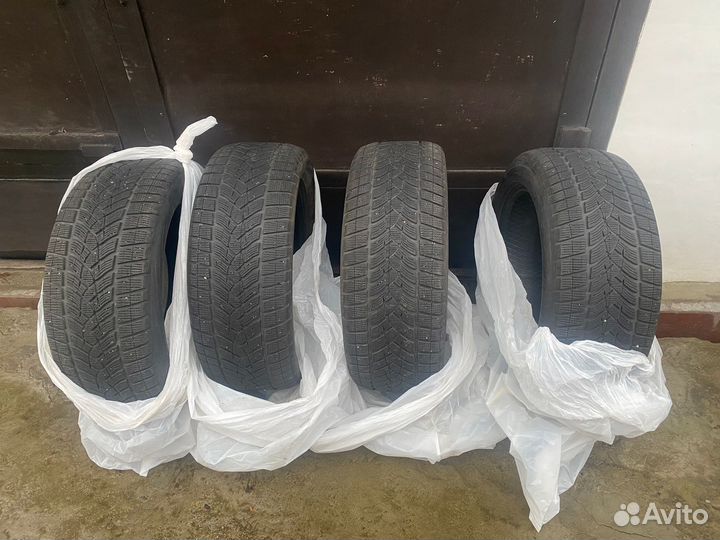 Goodyear UltraGrip Performance 255/50 R19