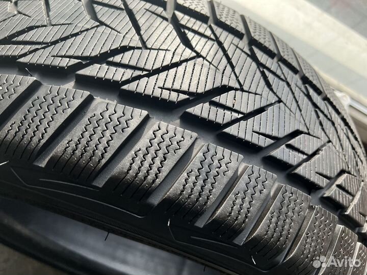 Vredestein Wintrac 225/45 R17