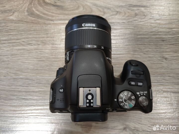 Canon 200D + 18-55mm STM