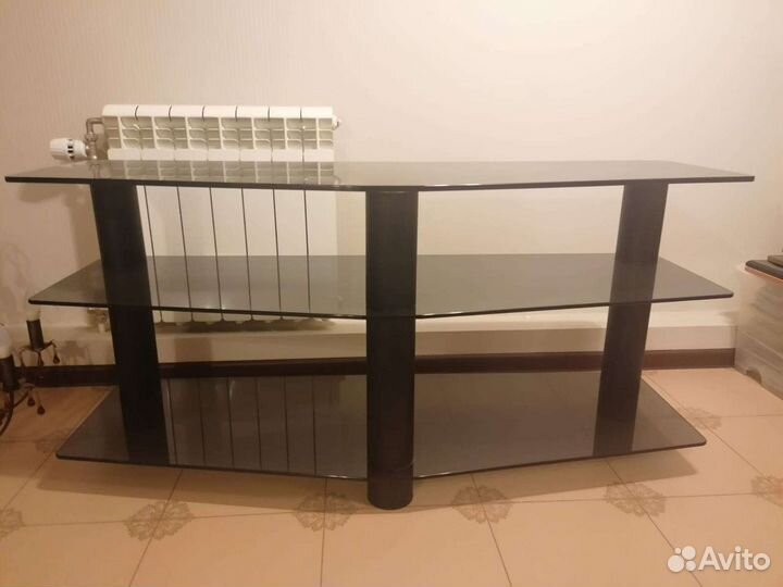 Шкаф купе Италия.Тумба для тв,аппаратуру